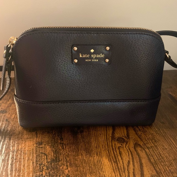 SOLD 🔥 Kate spade dome cross body - Picture 2 of 4